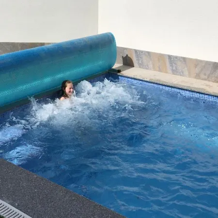 5-8p-6 Beds-swimming Pool With Jacuzzi Villa