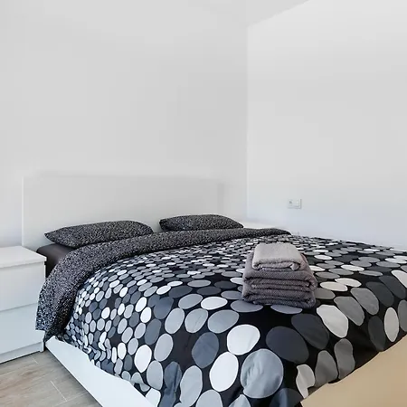 5-8p-6 Beds-swimming Pool With Jacuzzi Villa *